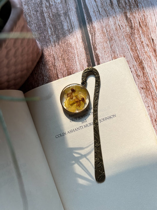 Reversible Vintage Wand Bookmark - Milkweed Flowers and Yellow Verbena